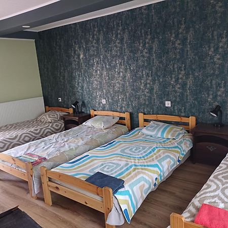 Viesu Nams "Laimes Pakavs" Hotel Straupe Екстериор снимка
