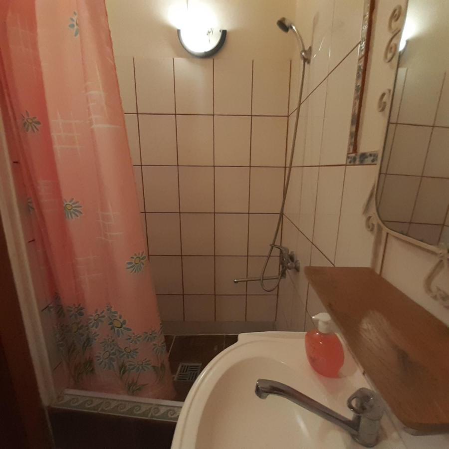 Viesu Nams "Laimes Pakavs" Hotel Straupe Екстериор снимка