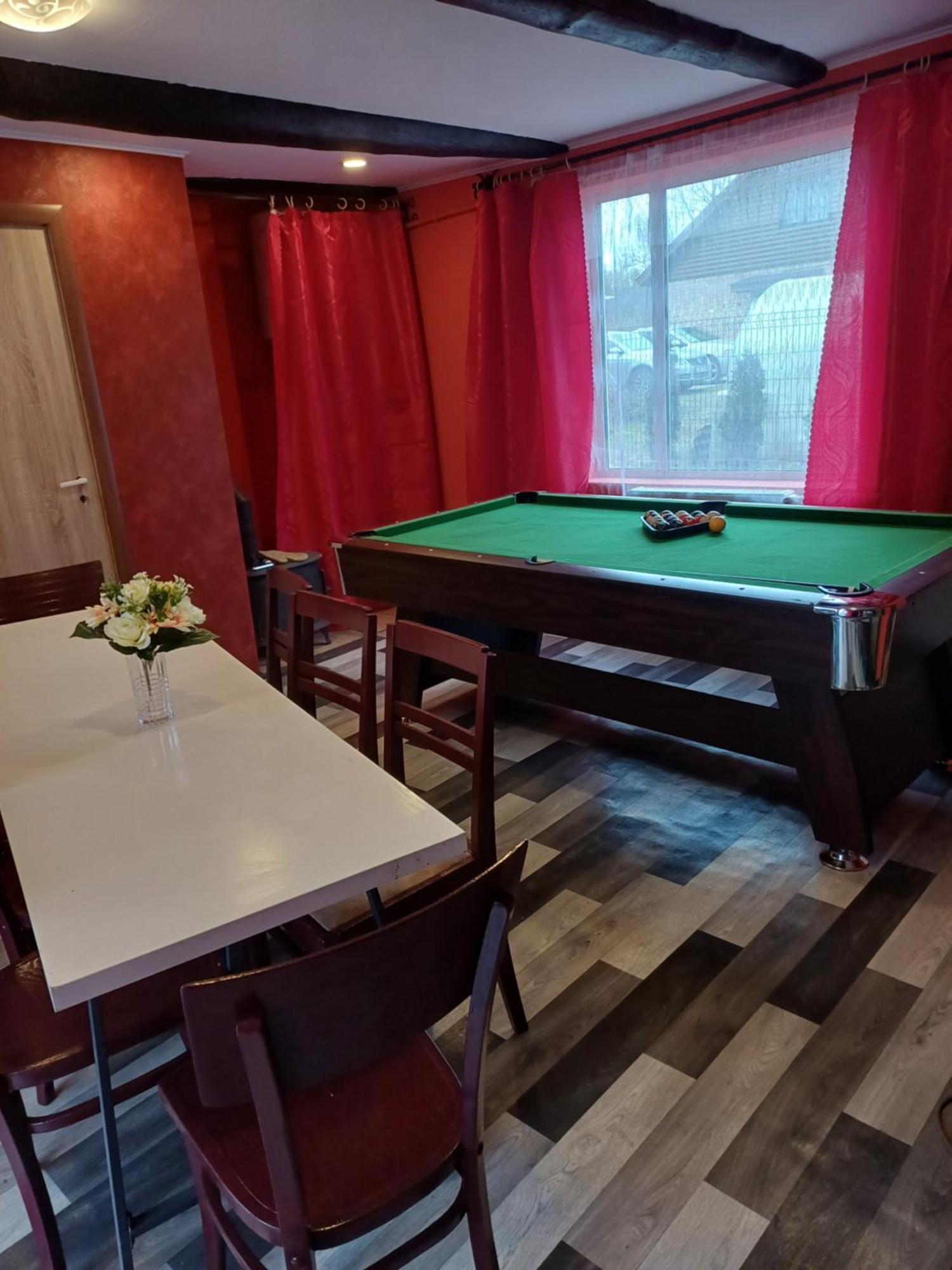 Viesu Nams "Laimes Pakavs" Hotel Straupe Екстериор снимка