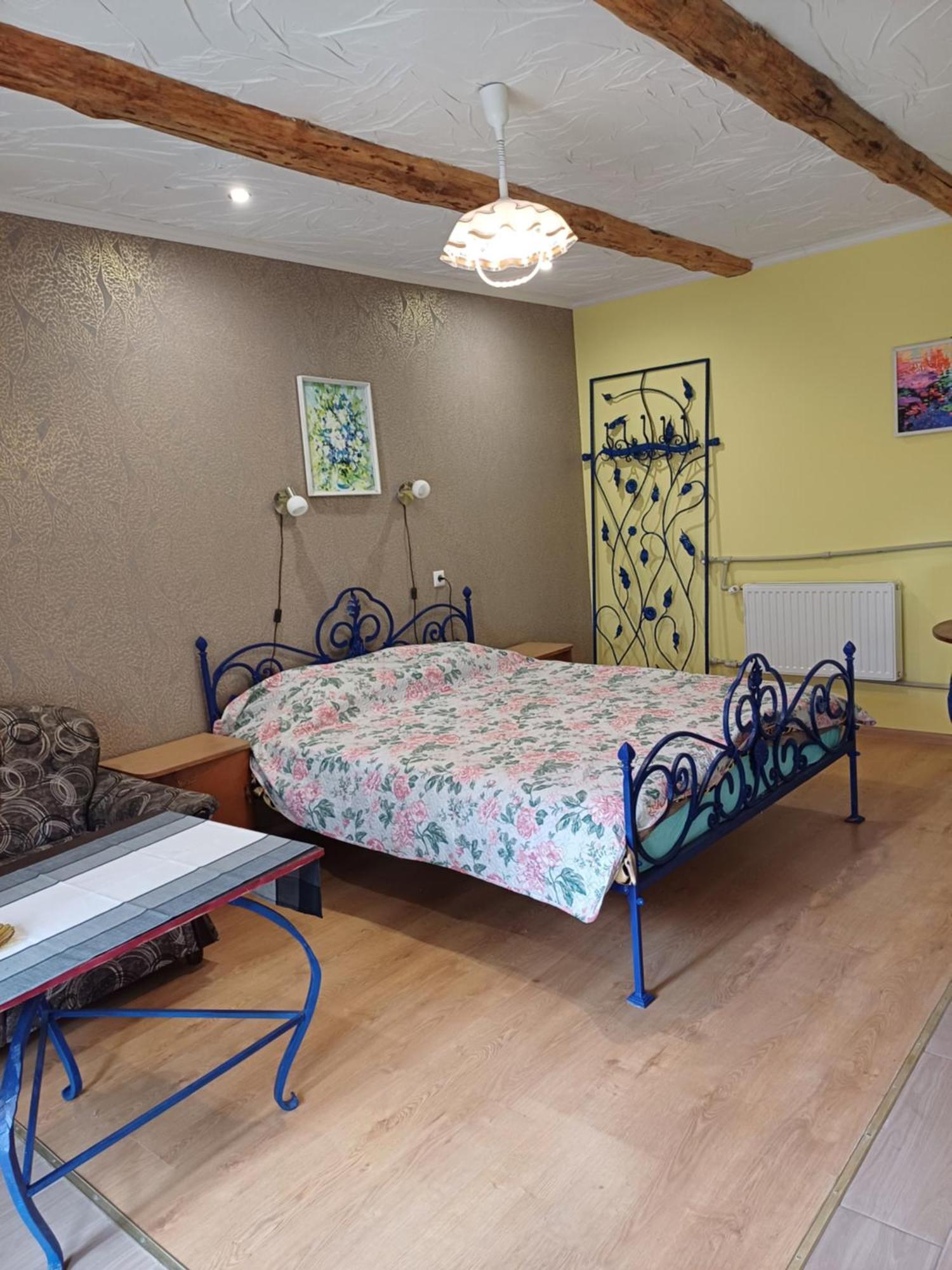 Viesu Nams "Laimes Pakavs" Hotel Straupe Екстериор снимка
