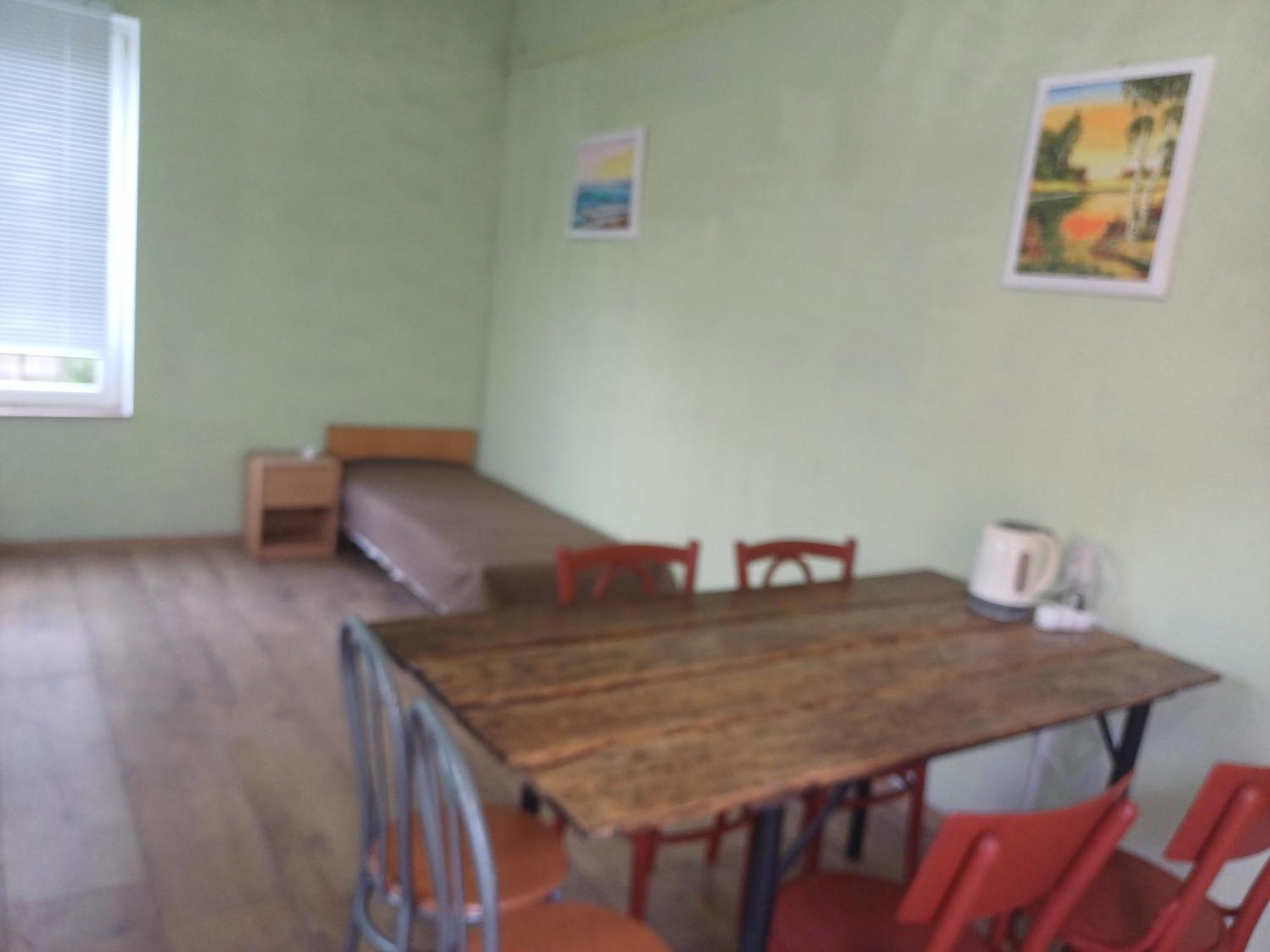 Viesu Nams "Laimes Pakavs" Hotel Straupe Екстериор снимка
